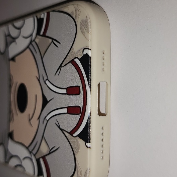 Brand new Apple IPhone 15 Pro Max Disney Minnie Mouse Silicone Phone case - Picture 4 of 6